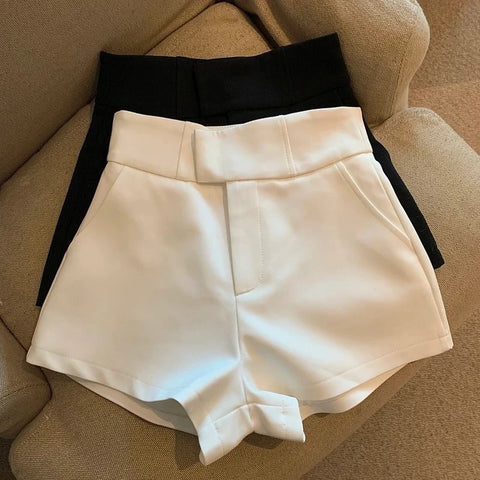 Sigrid - Elegante Shorts mit hoher Taille