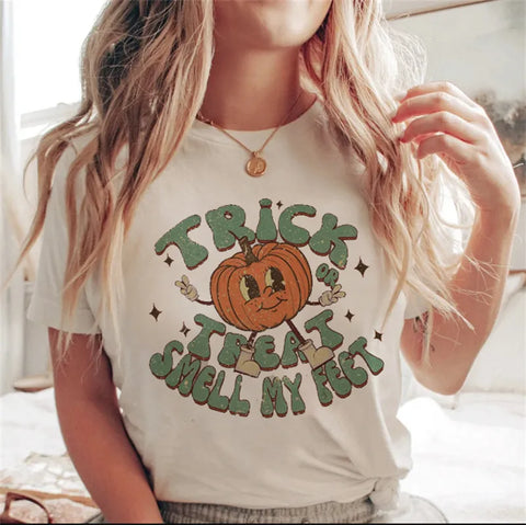 Doris - Modisches Herbst-Halloween-T-Shirt