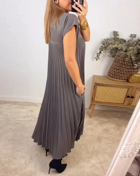 Madora - Elegantes ärmelloses Plisseekleid mit rundem Ausschnitt